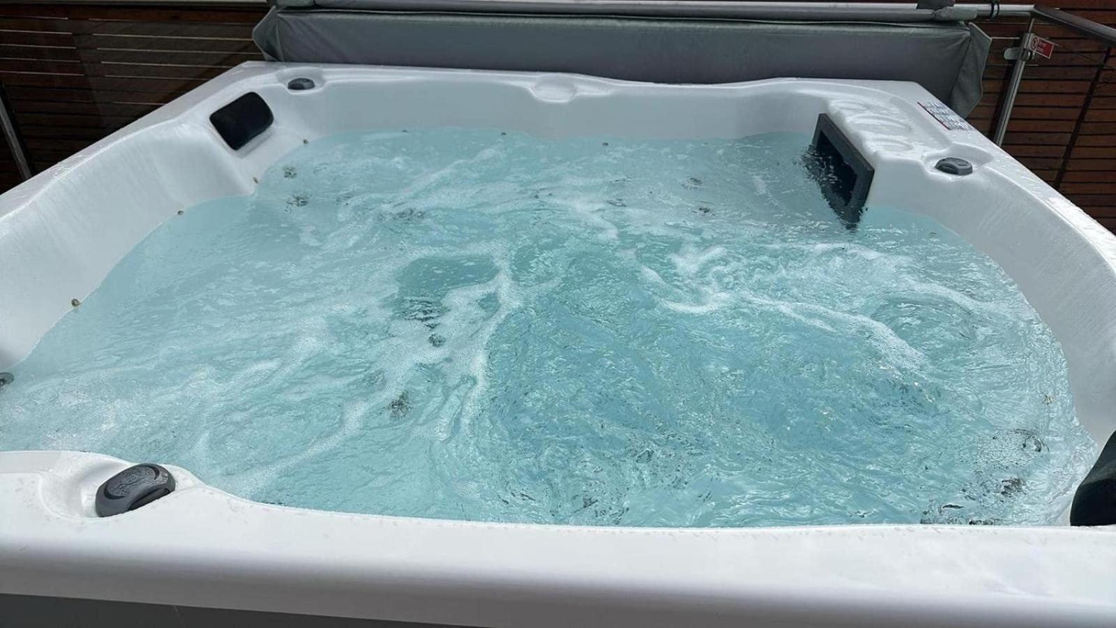 Fonte Retreat Home - Jacuzzi And Heated Swimming Pool Sandim Exteriör bild